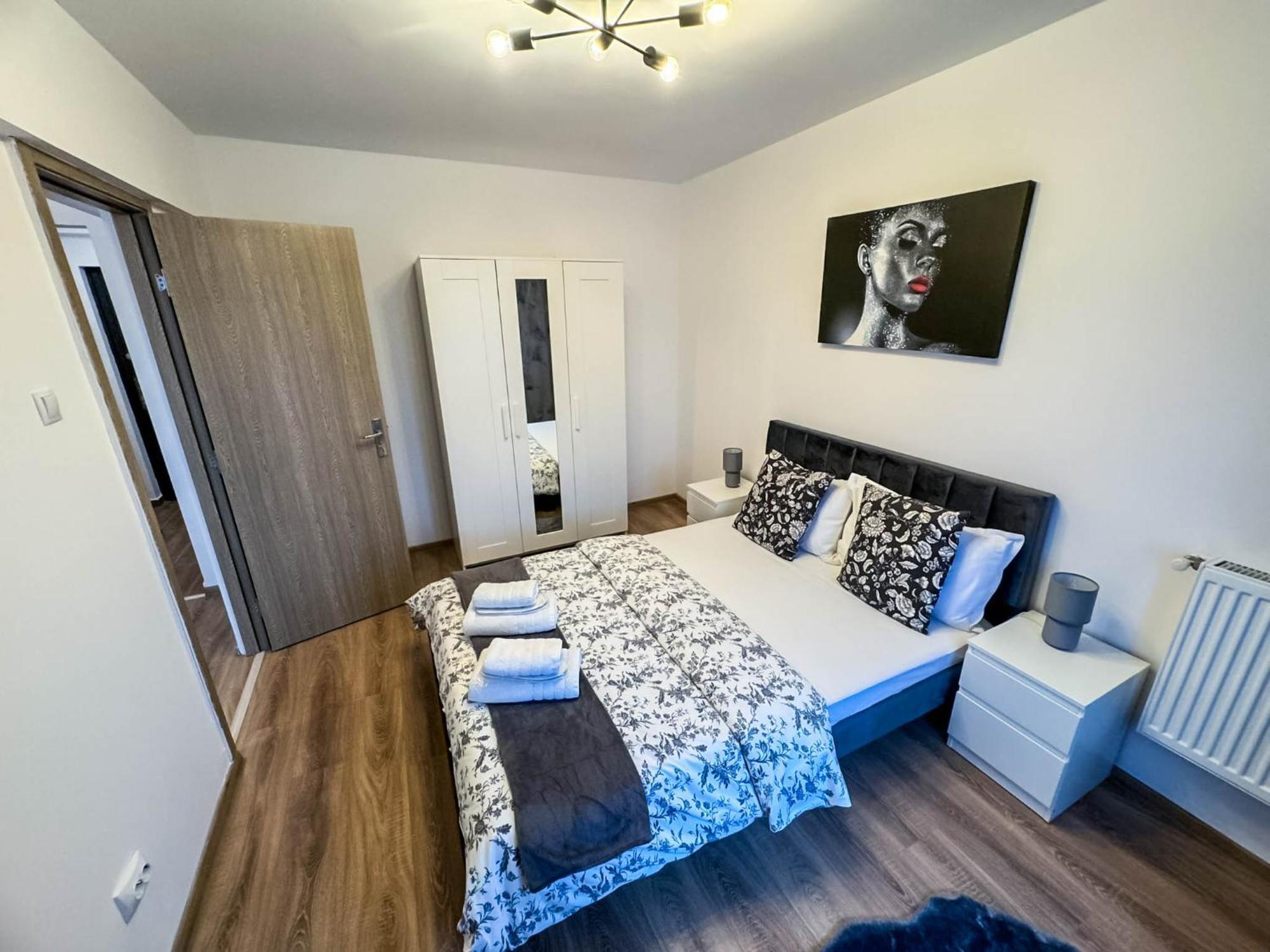 Sunrise Apartments City Center Бухарест Экстерьер фото