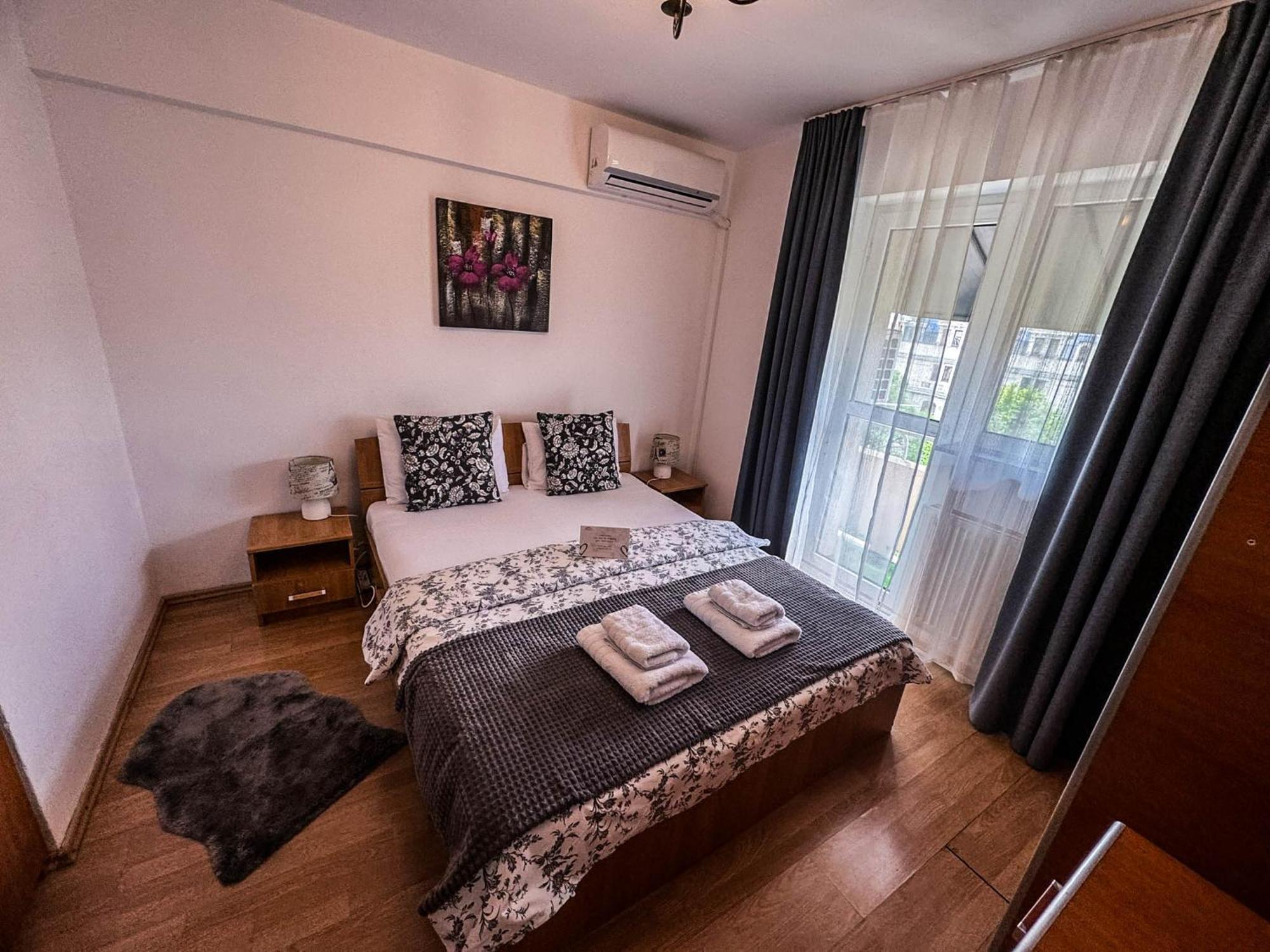 Sunrise Apartments City Center Бухарест Экстерьер фото