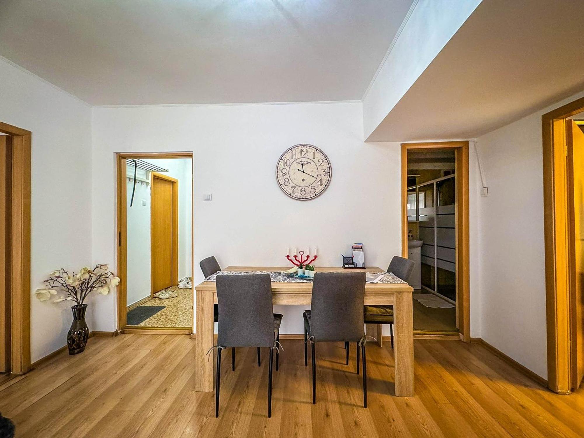 Sunrise Apartments City Center Бухарест Экстерьер фото