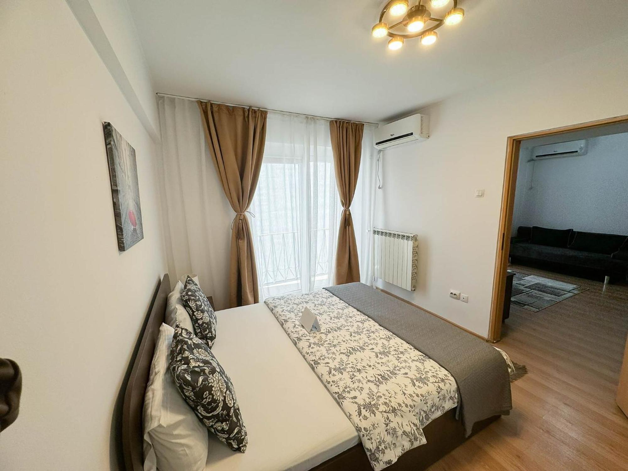 Sunrise Apartments City Center Бухарест Экстерьер фото