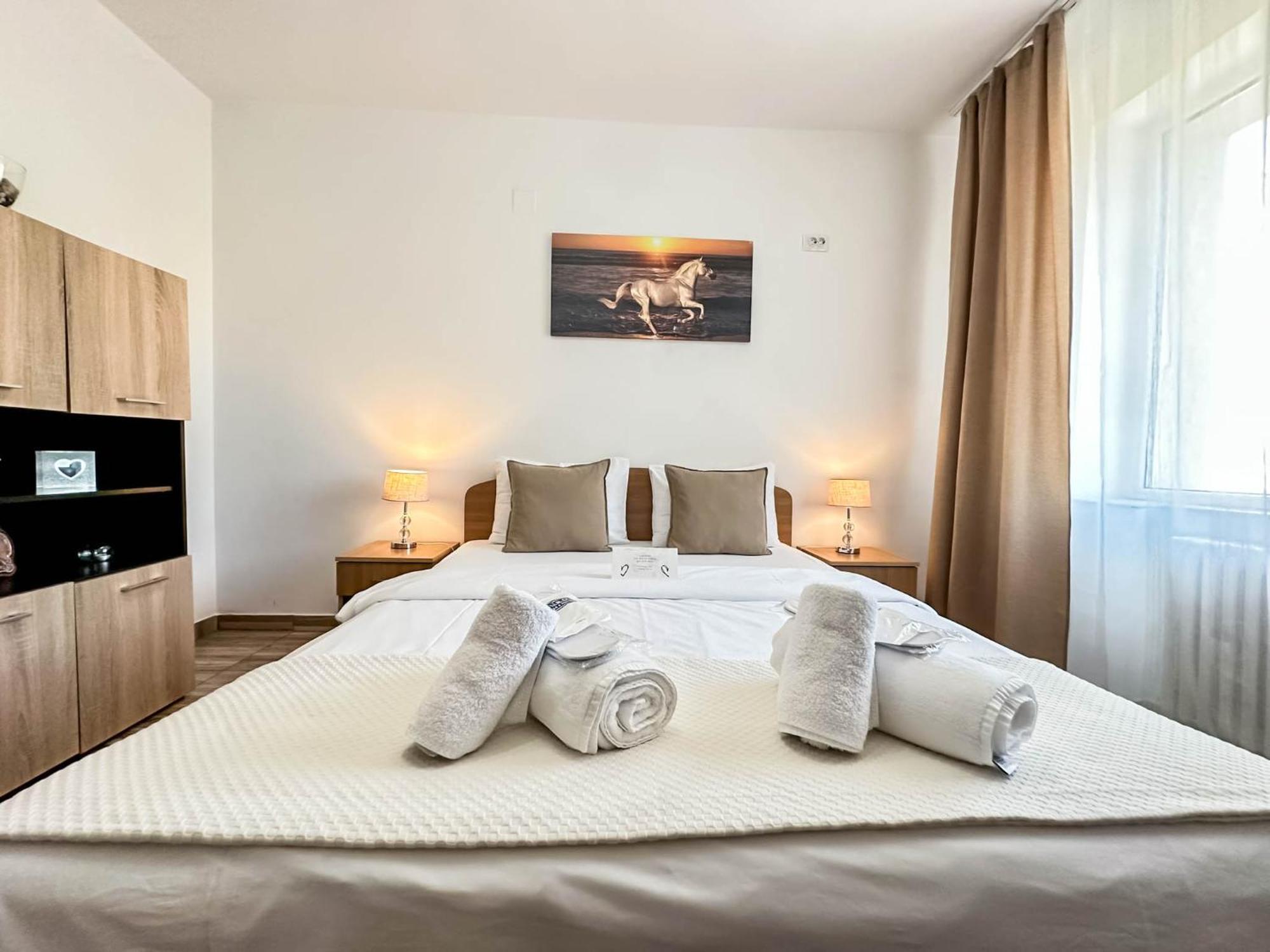 Sunrise Apartments City Center Бухарест Экстерьер фото